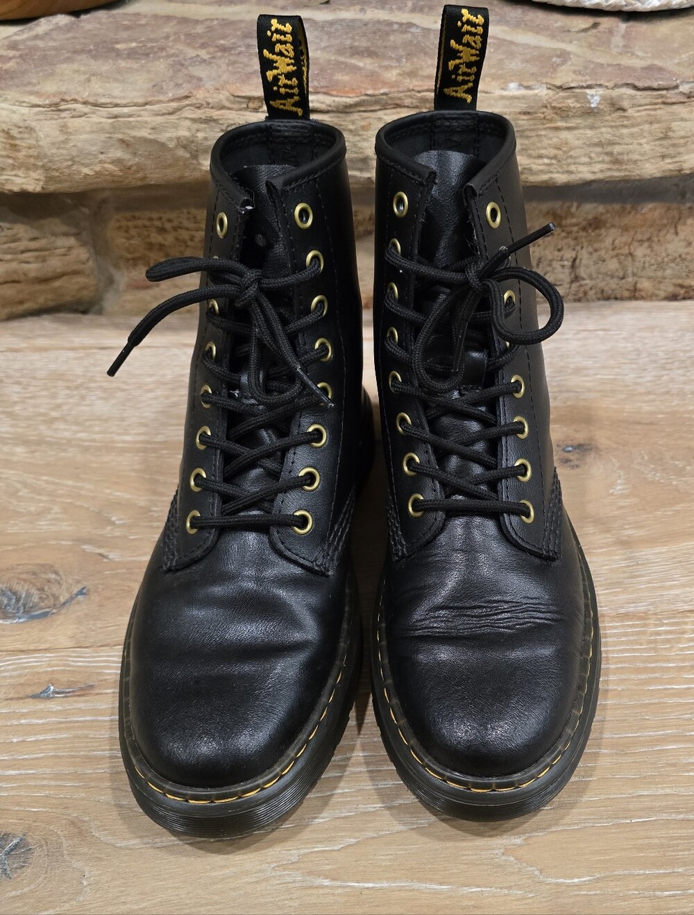 NWOT Dr. Martens 1460 Smooth Leather Combat Boots Black Men's 6 / Women's 7